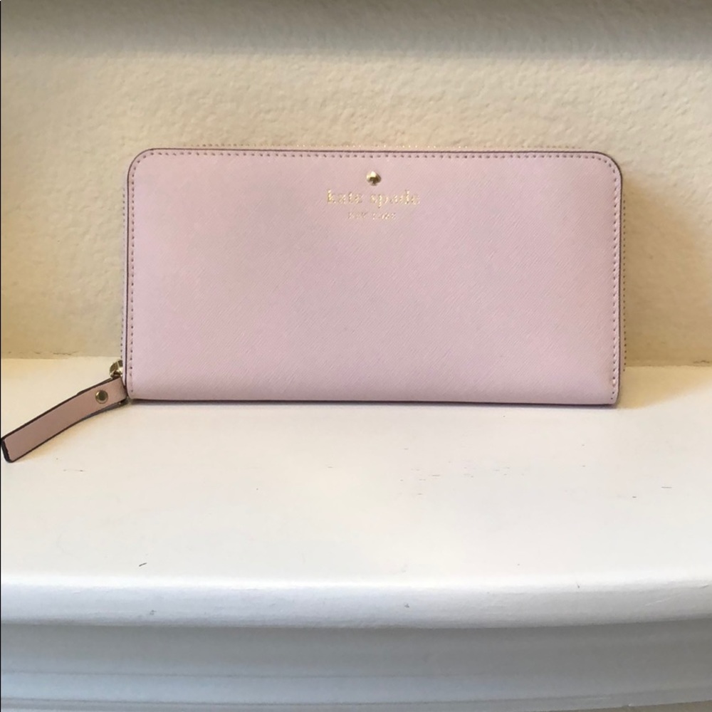 NWT Kate Spade Lacey Wallet